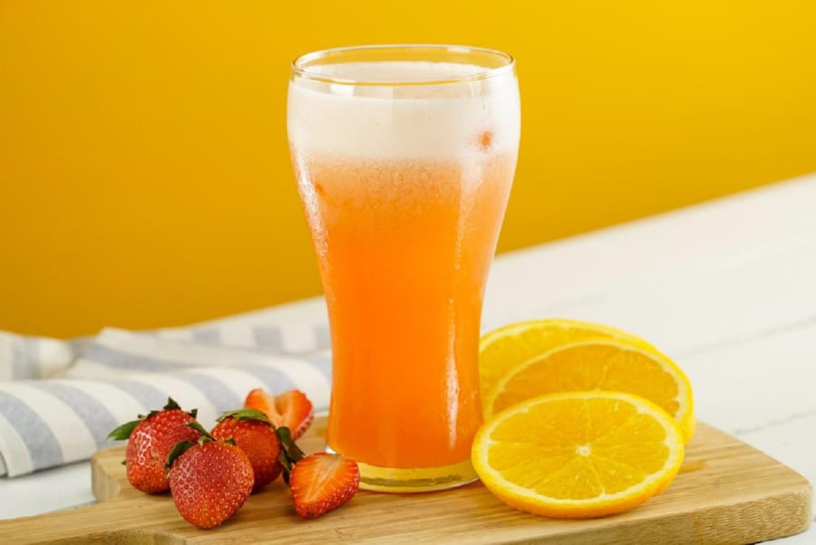 Agua de Naranja y Fresa