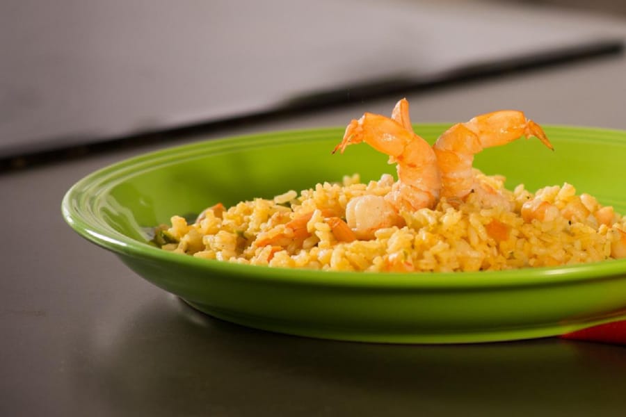 Arroz con Camarones y Paprika