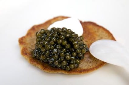 Blinis con Caviar | Con Sal y Azucar