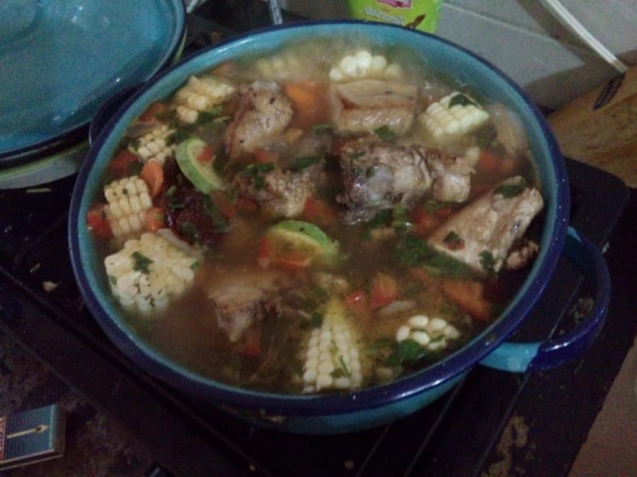 Caldo Tlalpeño con Cerdo
