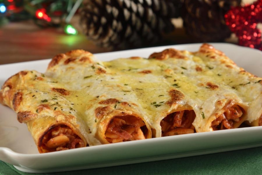 Canelones Rellenos de Pavo a la Parmesana con Avellana