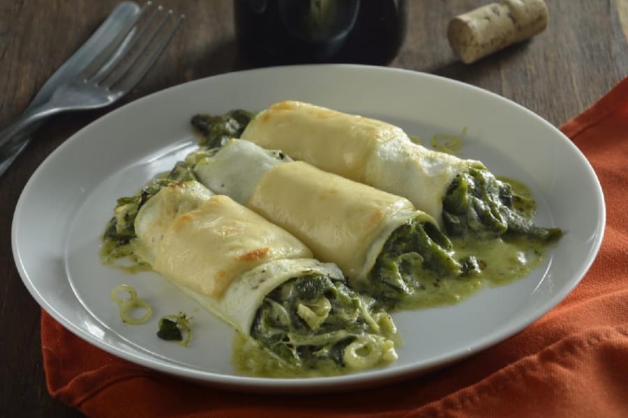 Cannelloni de Claras y Rajas con Crema | Con Sal y Azucar