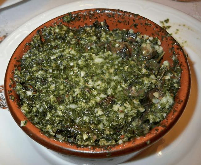 Caracoles o Escargots a la Bourguignonne