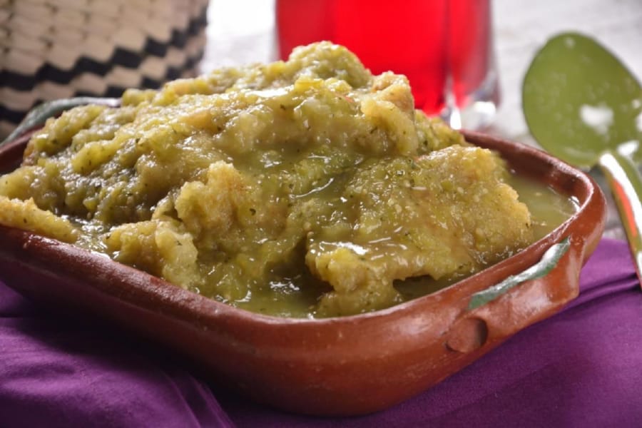 Chicharrón de Cerdo en Salsa Verde