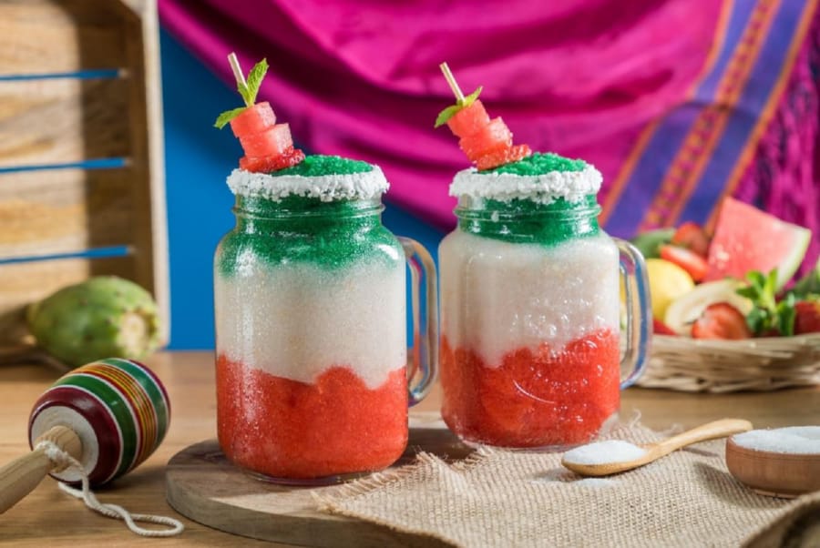 Delicioso Frappé de Frutas Tricolor