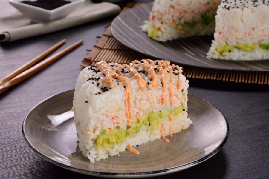 Delicioso Pastel de Sushi | Con Sal y Azucar