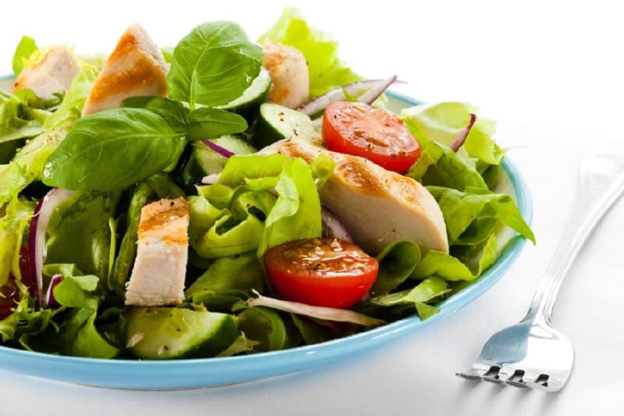 Ensalada Cesar con Pollo