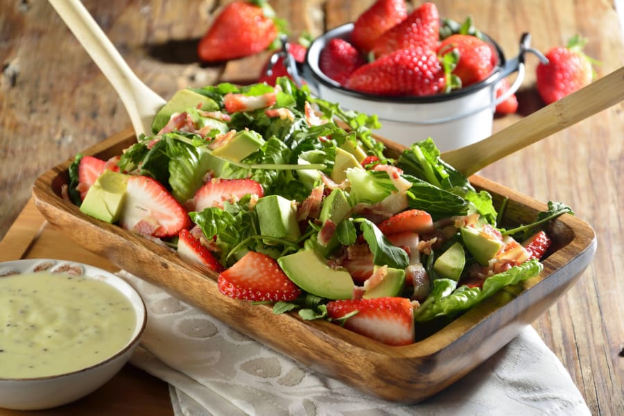 Ensalada de Fresas y Aguacate