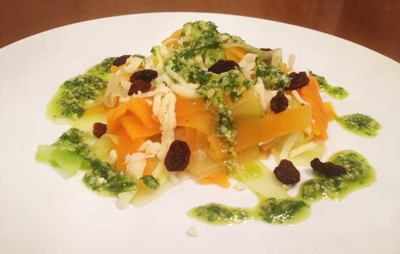 Espaguetis de Calabacín y Calabaza al Pesto