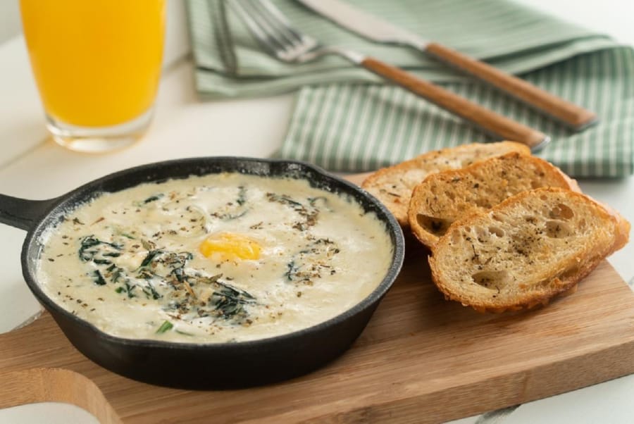 Espinacas a la Crema con Huevo