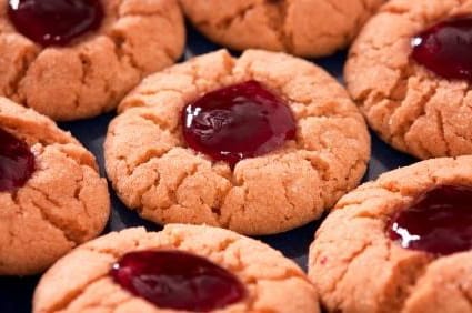 Galletas de Crema de Cacahuate con Mermelada Bajas en Carbohidratos