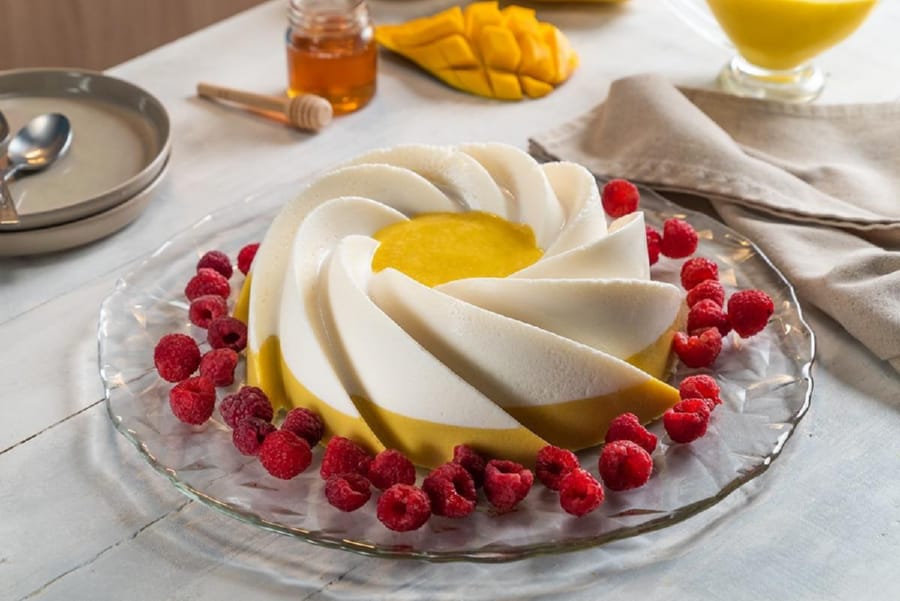 Gelatina de Yogurt con Mango y Jengibre