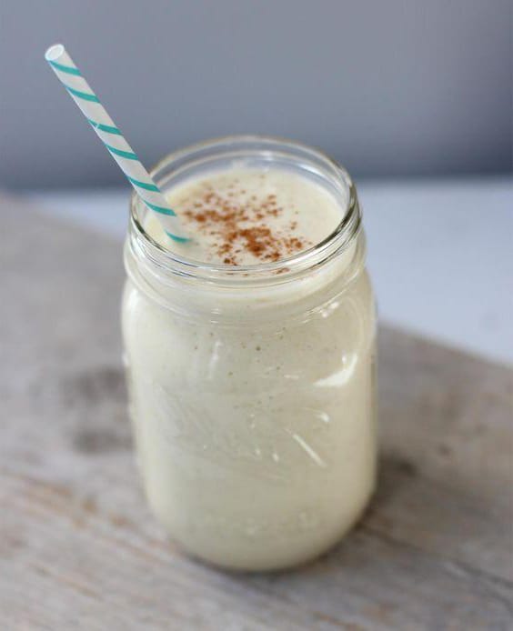 LICUADO DE PLÁTANO CON AVENA