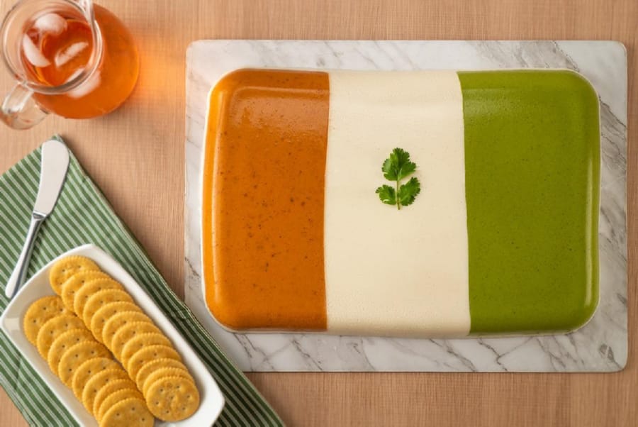 Mousse Tricolor de Queso con Chile 