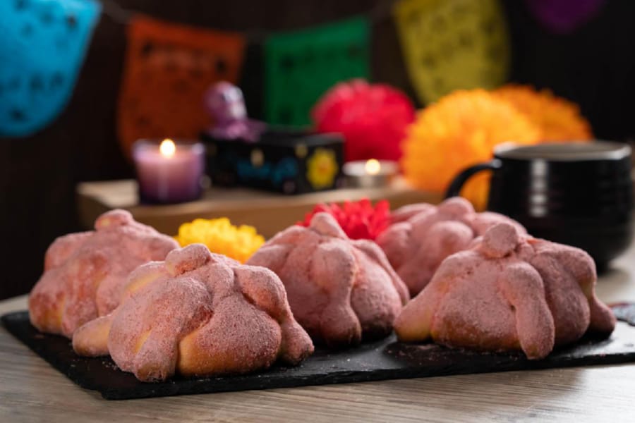 Pan de Muerto Rosa 