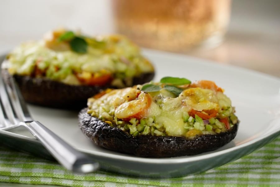 Portobellos Gratinados Rellenos de Brócoli