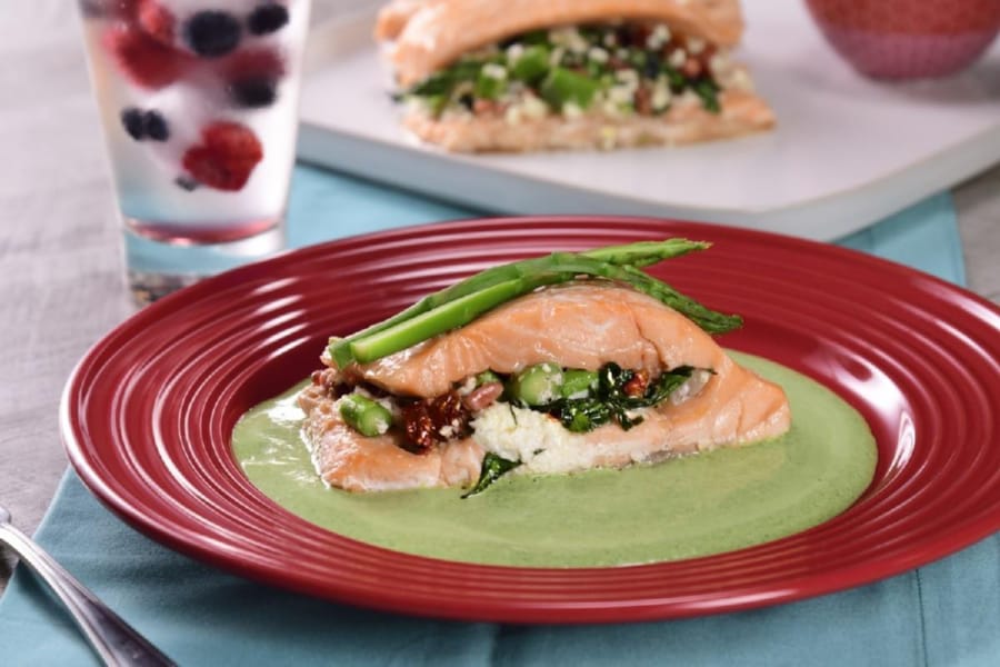 Salmón Relleno de Espinacas y Queso de Cabra 