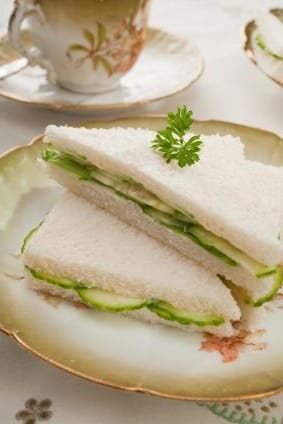 Sandwichitos de Pepino y Chervil