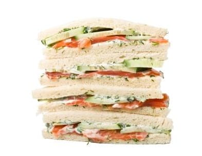 Sanwiches de Pepino y Salmon