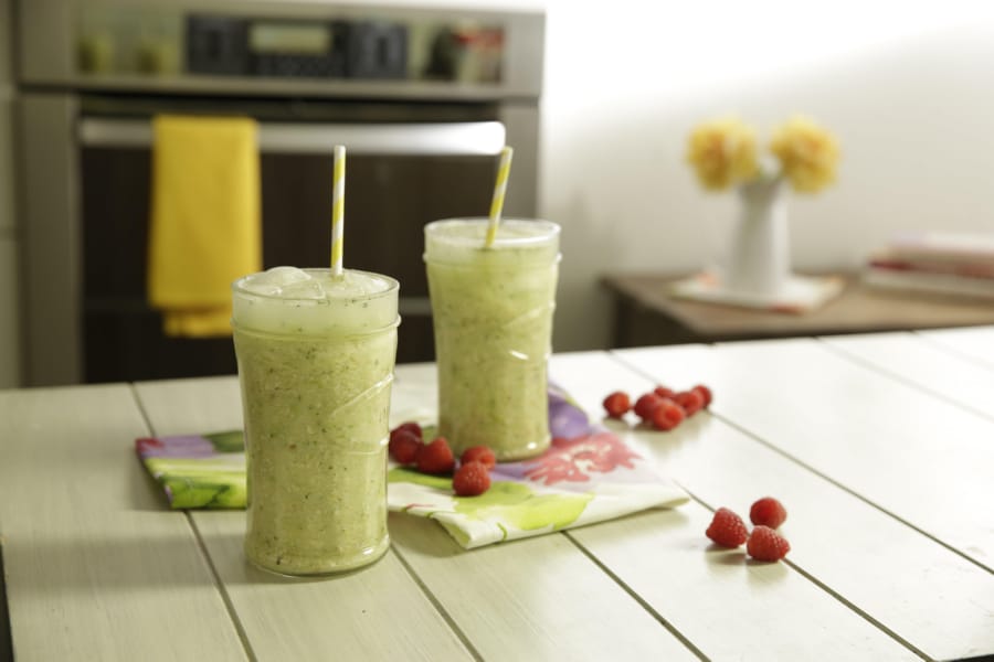 Smoothie de Manzana con Jengibre y Granola