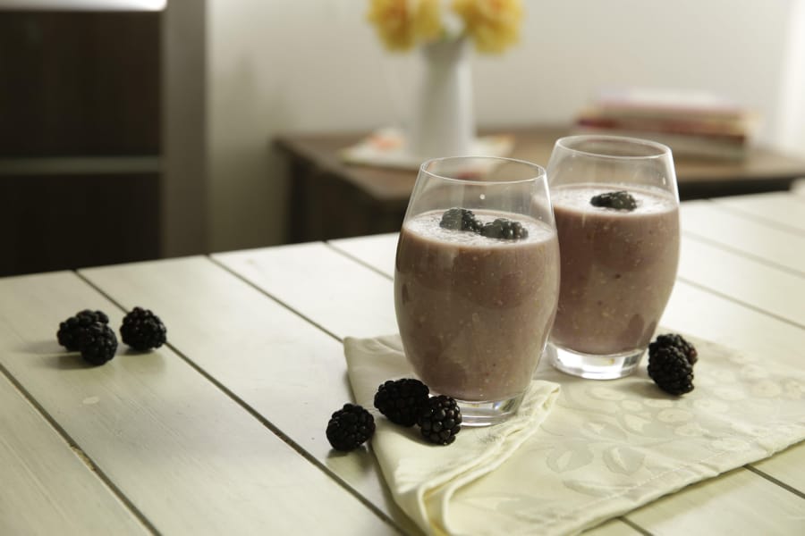 Smoothie de Melón con Zarzamora y Granola