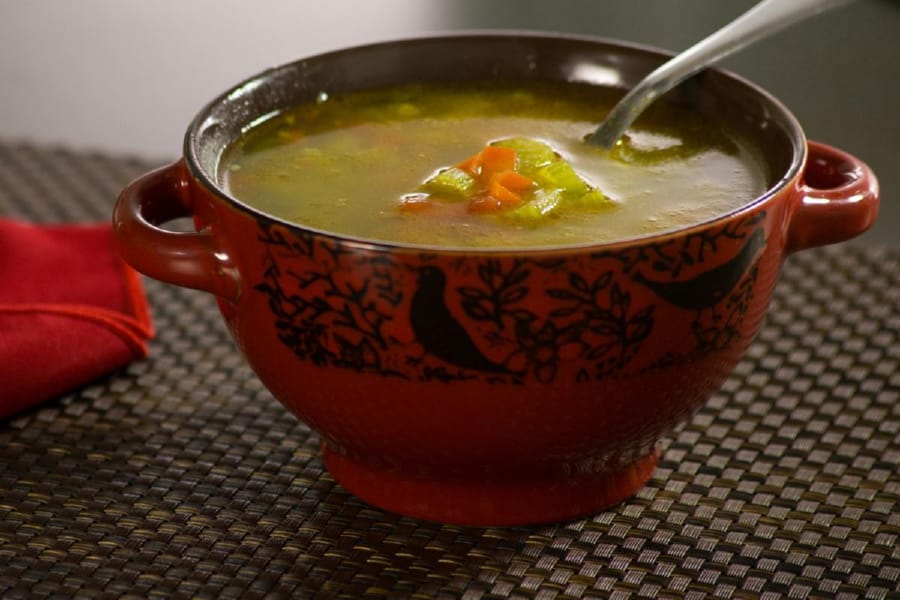 Sopa de Apio y Tomate