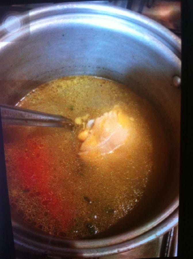 Sopa de Fideo con Caldo de Pollo