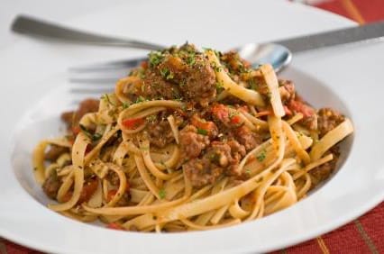 Spaghetti con Salsa Bolognesa