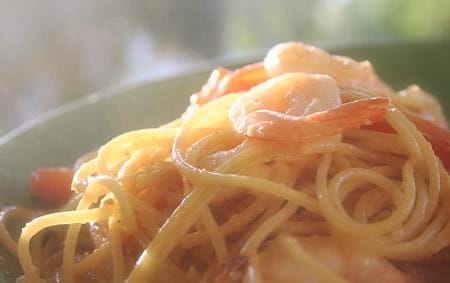 Spaguetti con Camarones al Cognac