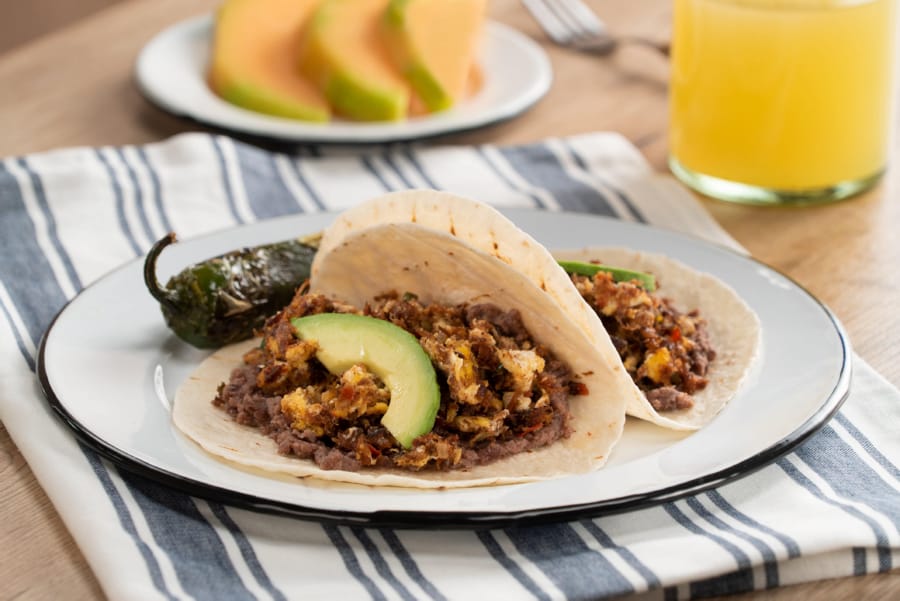 Tacos de machaca con huevo  