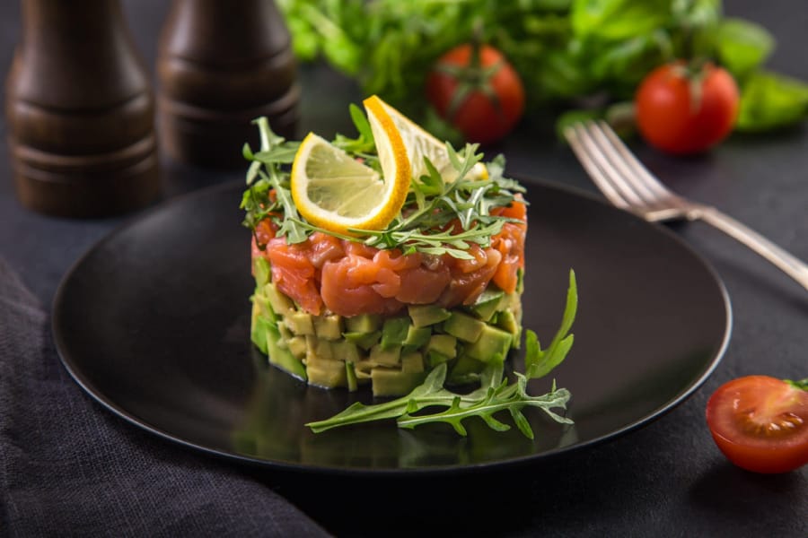 Tartar de Salmón y Chile Serrano 