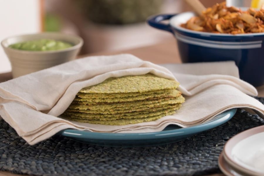 Tortilla de Coliflor con Espinaca y Chile Serrano 