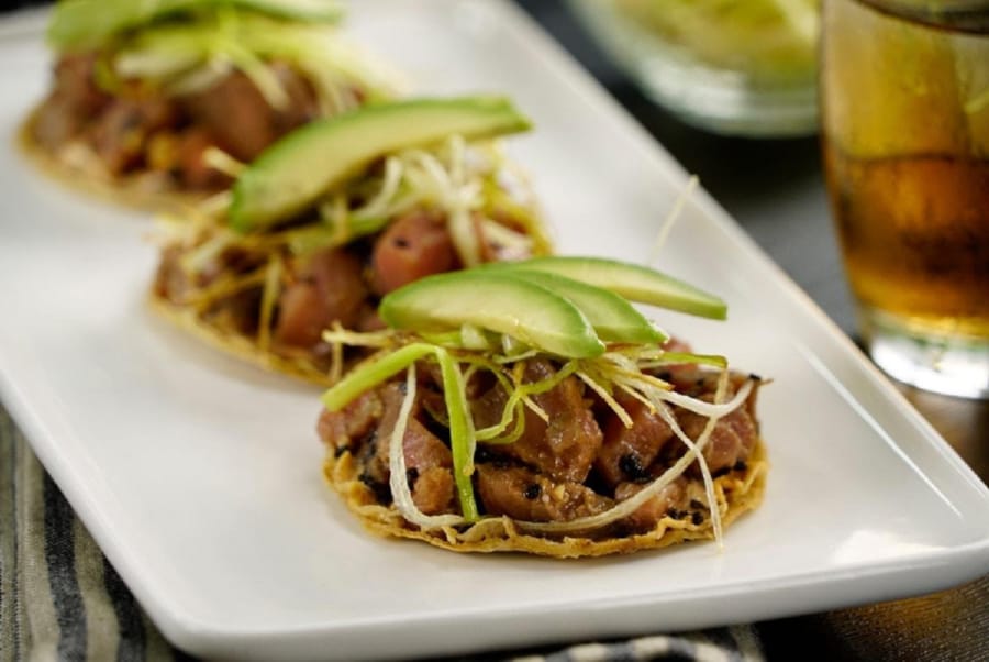 Tostadas de Atún con Mayonesa y Chipotle