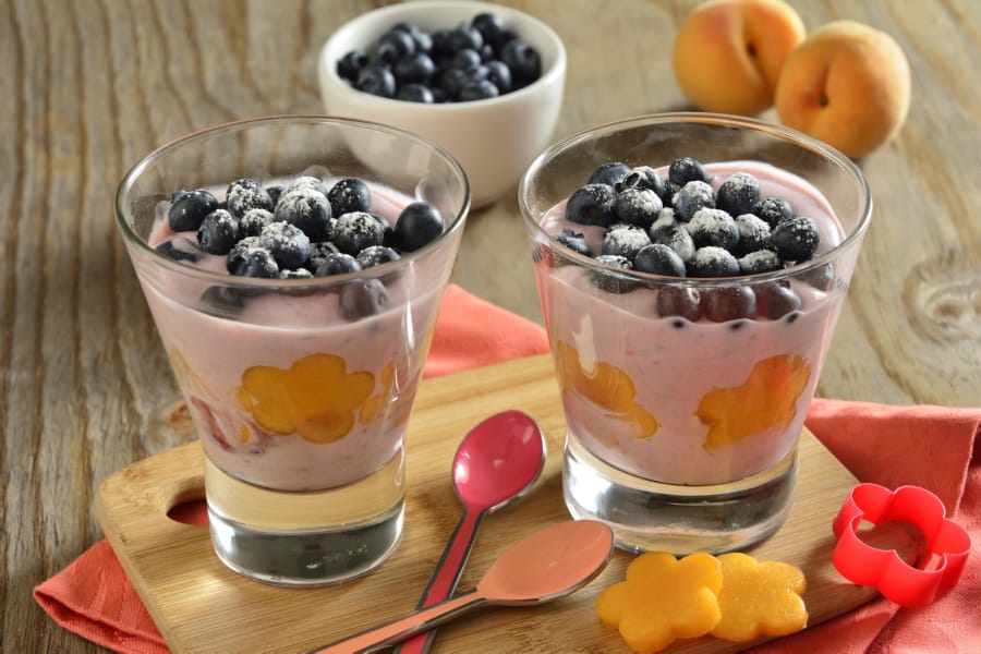 Yoghurt de Arándanos con Durazno y Moras