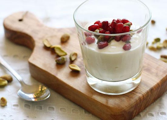 Yogurt con Arándano y Pistache